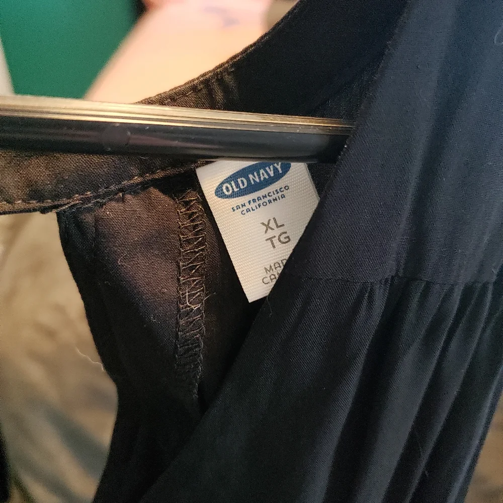 Old navy black dress - Picture 4 of 4